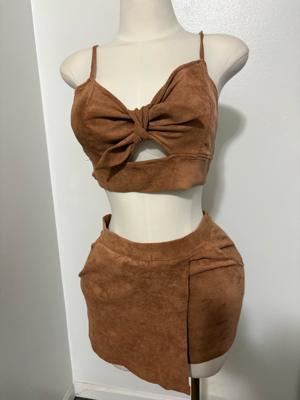 Suede-Look Brown Skort set with High-Waist Mini Design NWOT Large